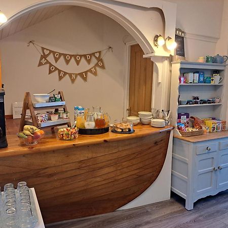 Harbourlight Guesthouse Сондърсфут Екстериор снимка